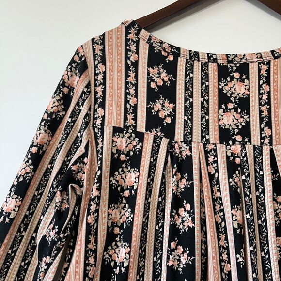 Everly Floral Dress‎ Size Medium Black Pink Roses Boho Girly - Picture 13 of 16